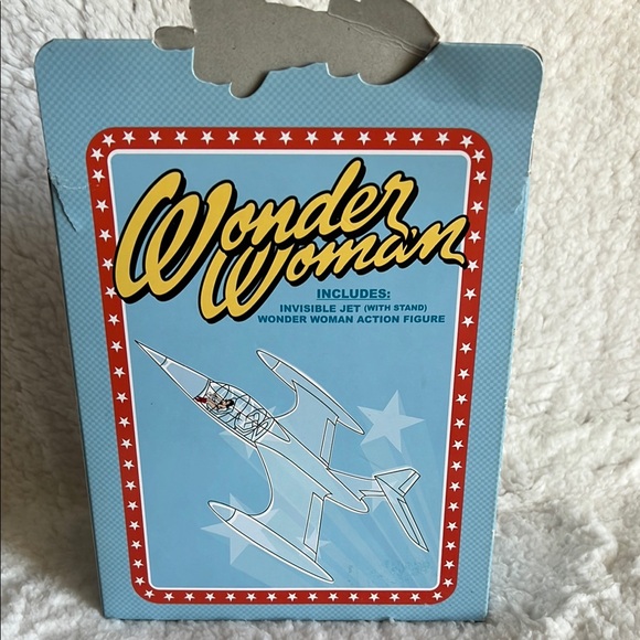 FUNKO EXCLUSIVE DC COMICS Wonder Woman Invisible Jet with Mini Figure - Picture 8 of 15
